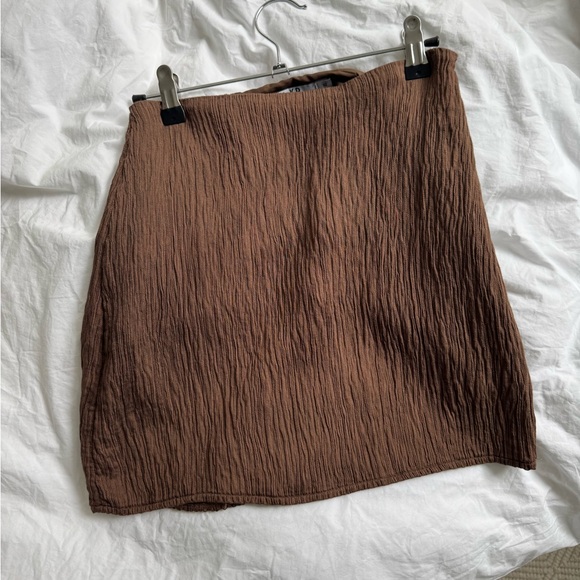 Structured Mini Skirt - Picture 5 of 7